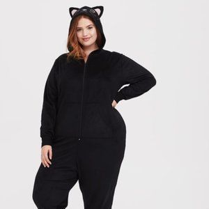 Torrid Black Cat Fleece Onesie size 5/6 (5x-6x)
